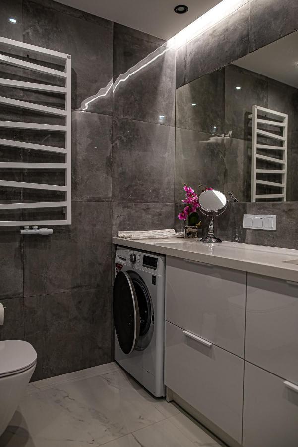 Luksusowy Apartament Na Starym Miescie لوبلين المظهر الخارجي الصورة